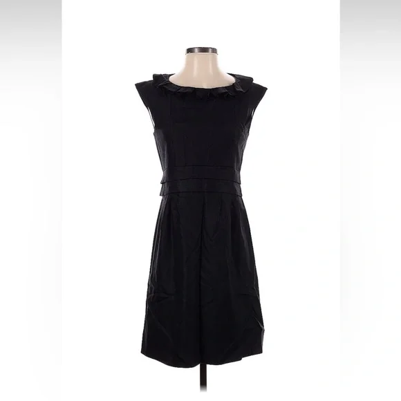 green emerald velvet dress Marc Jacobs (Runway Sleeveless V-Neck Photographic Mixed-Print A-Line Dress  10Black Multi at Amazon Women's Clothing store